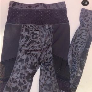 RARE lululemon size 4 high rise leggings
